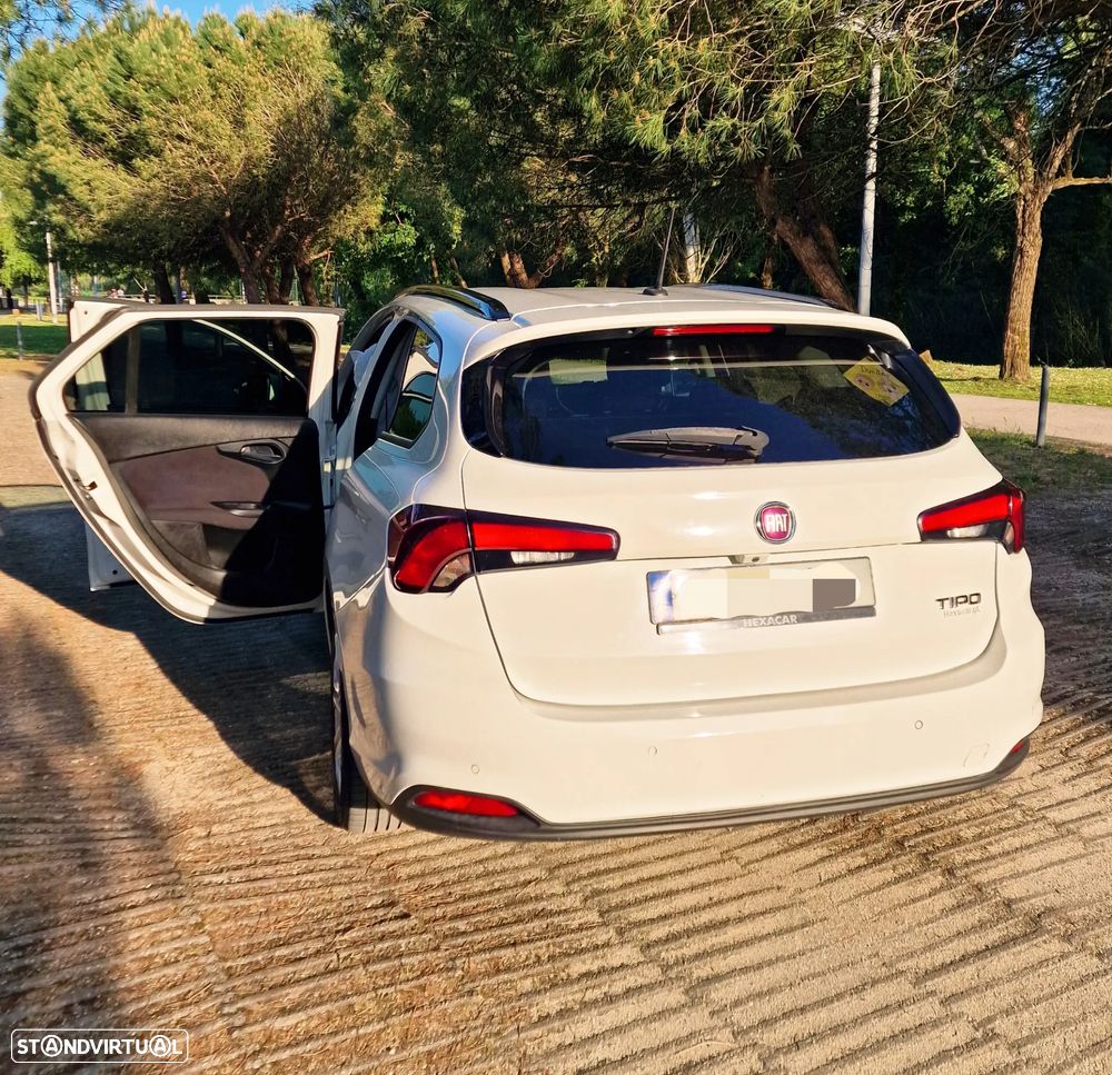 Fiat Tipo Station Wagon 1.3 M-Jet Lounge - 13