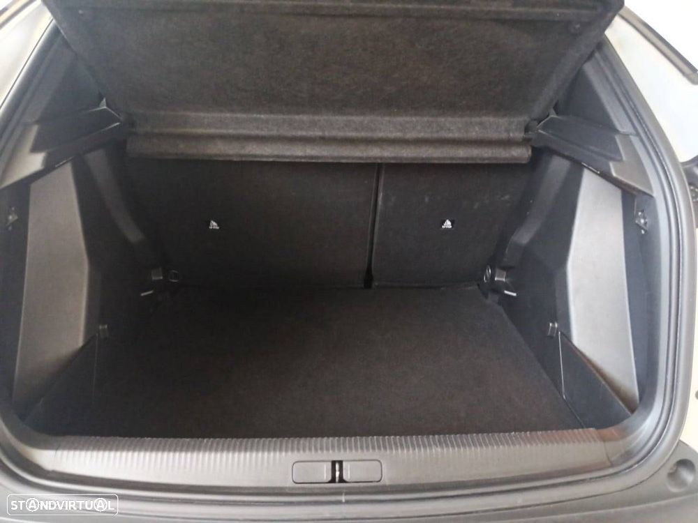 Peugeot 2008 1.2 Hybrid Allure e-DCS6 - 6