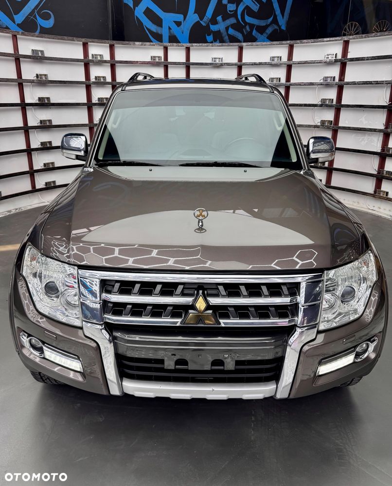 Mitsubishi Pajero 3.8 V6 Automatik Instyle - 4