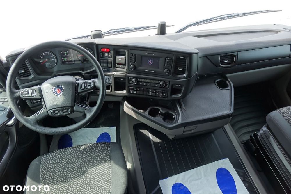 Scania R500 / EURO 6 / STANDARD / AUTOMAT / RETARDER / KLIMATYZACJA POSTOJOWA / LODÓWKA  /  2 ZBIORNIKI - 28