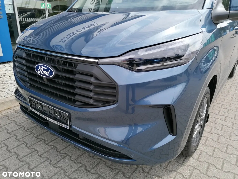 Ford CUSTOM - 4