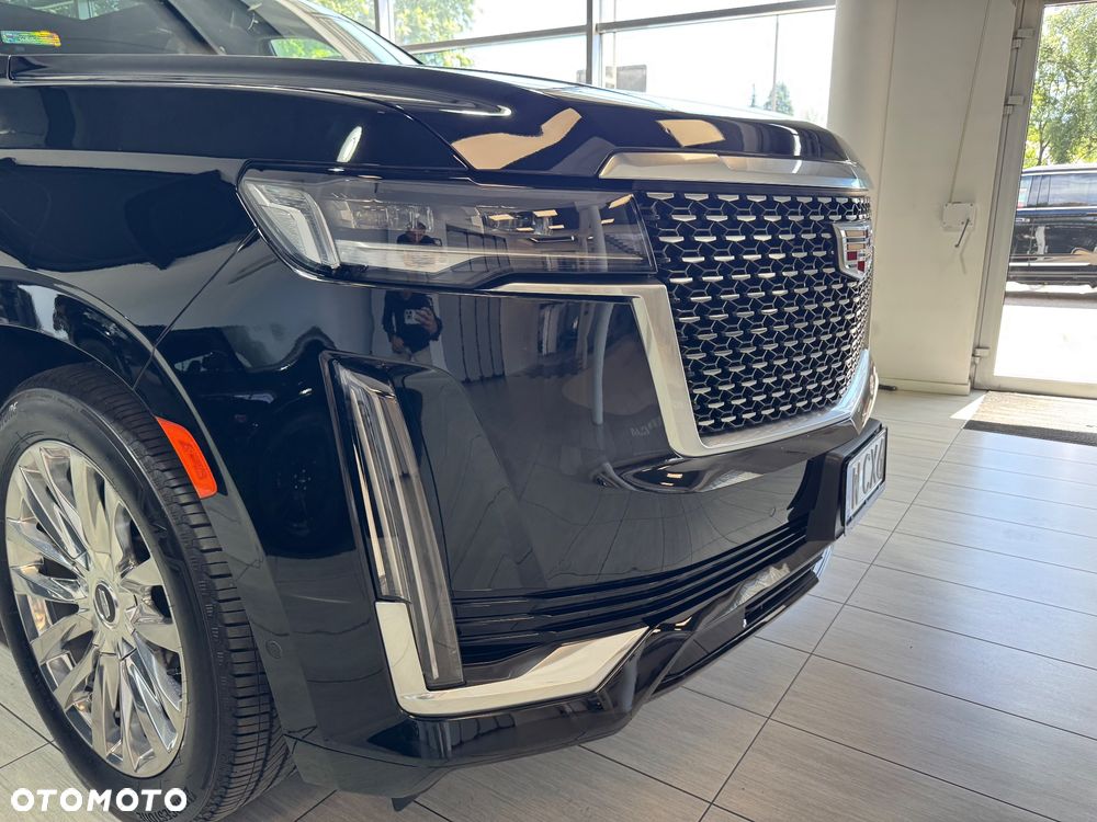 Cadillac Escalade - 12