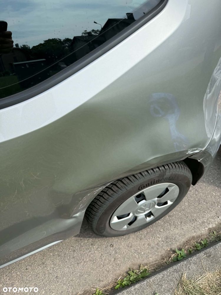 Volkswagen up! move - 7