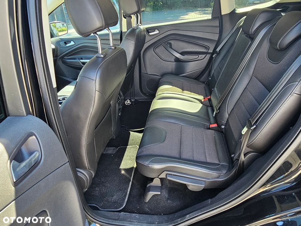 Ford Kuga 2.0 TDCi 4x4 Titanium - 14
