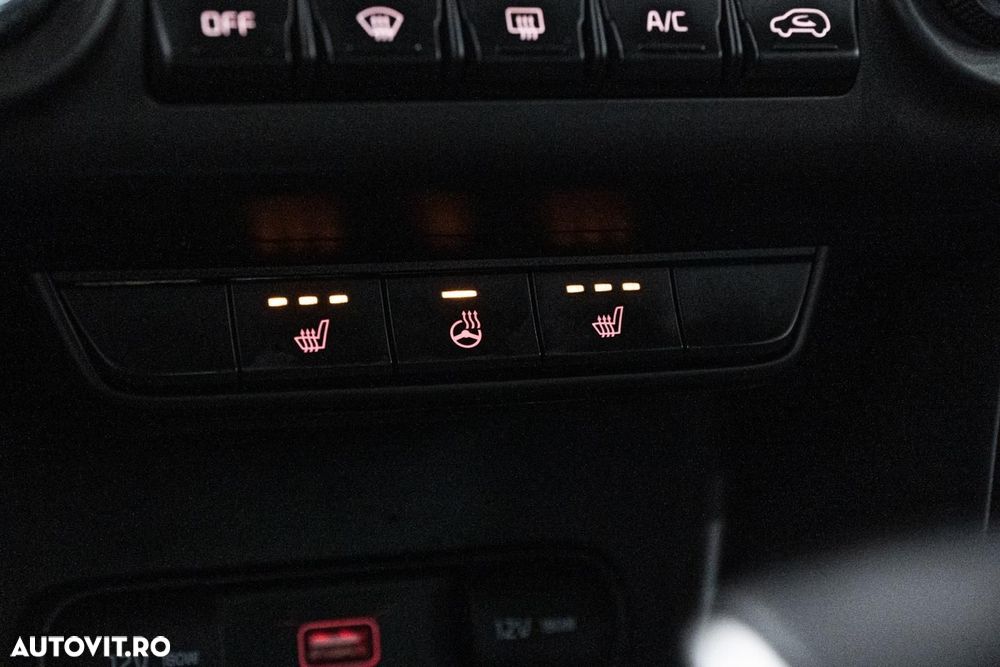 Kia Sportage 1.6 CRDI AWD Eco-Dynamics+ (48V M-H) DCT PLATINUM - 30