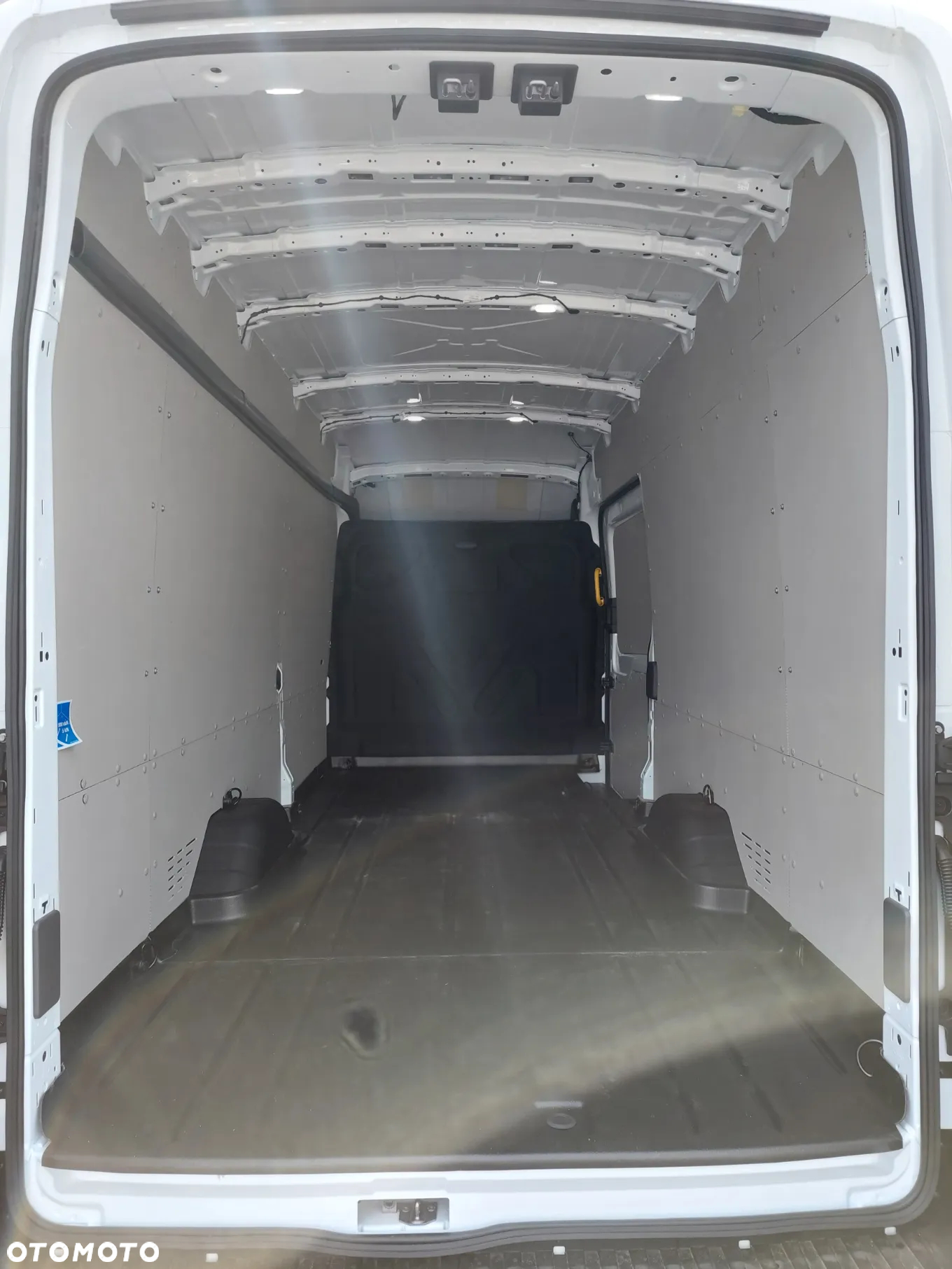 Ford Transit VAN L4 - 6