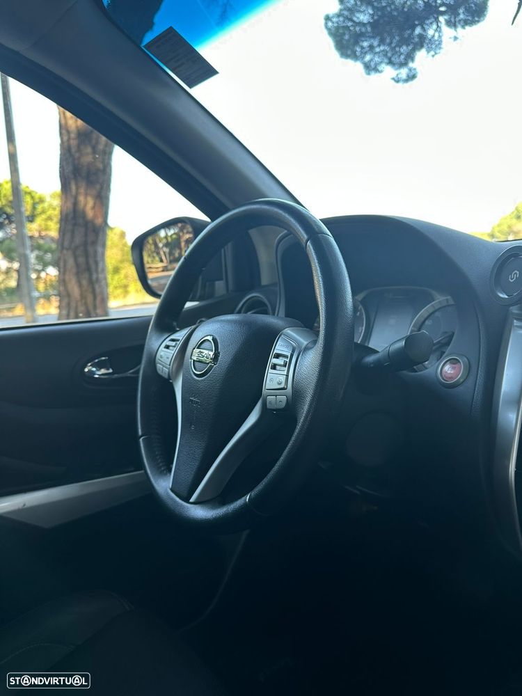 Nissan Navara 2.3 dCi CD 4WD Tekna AT - 16