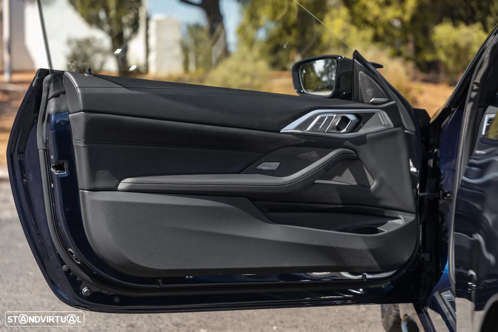 BMW M4 Competition xDrive - 14