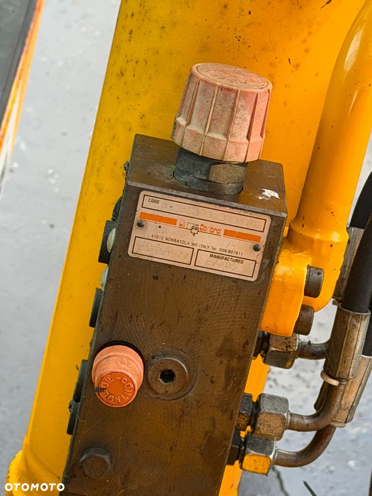 JCB JS130W Koparka Kołowa 13ton z Łapami podporami Hydr.! Najlepszy niezawodny Silnik ISUZU 105 KM. Długie ramię PLUS. Sprowadzona z Norwegii Pracowała przy śmieciach! ZADBANA bez luzów i wycieków! KLIMA. Zamki na tłokach. Potężna moc! Okazja TANIO! - 21