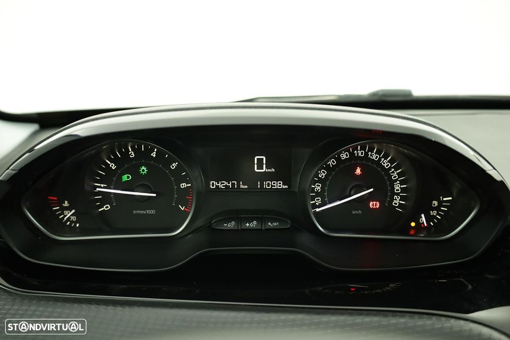 Peugeot 2008 1.2 PureTech Signature - 14