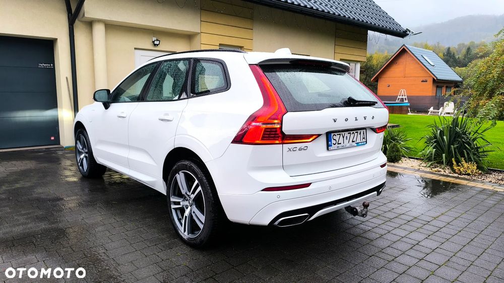 Volvo XC 60 T6 AWD Recharge Geartronic RDesign Expression - 5