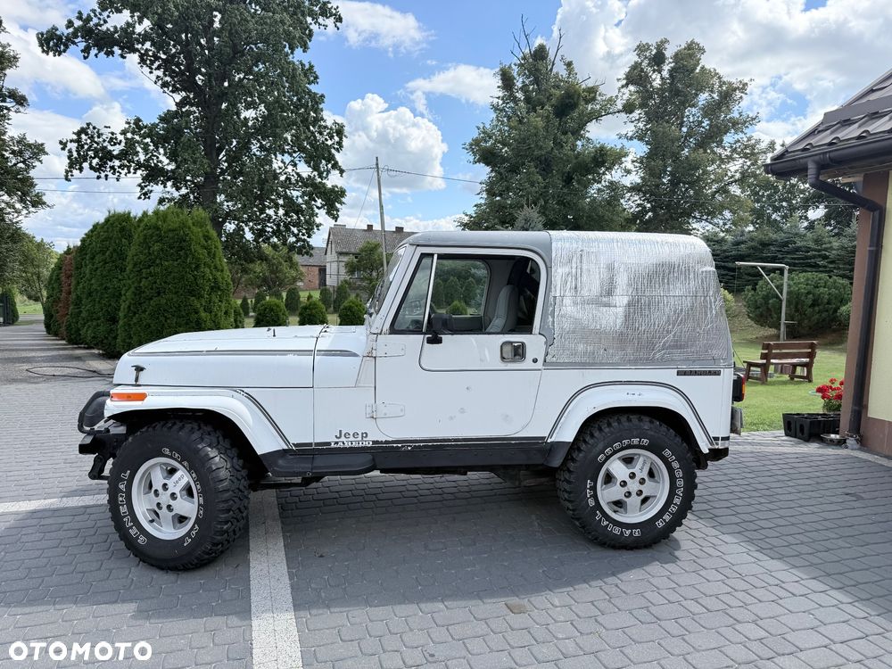 Jeep Wrangler - 6