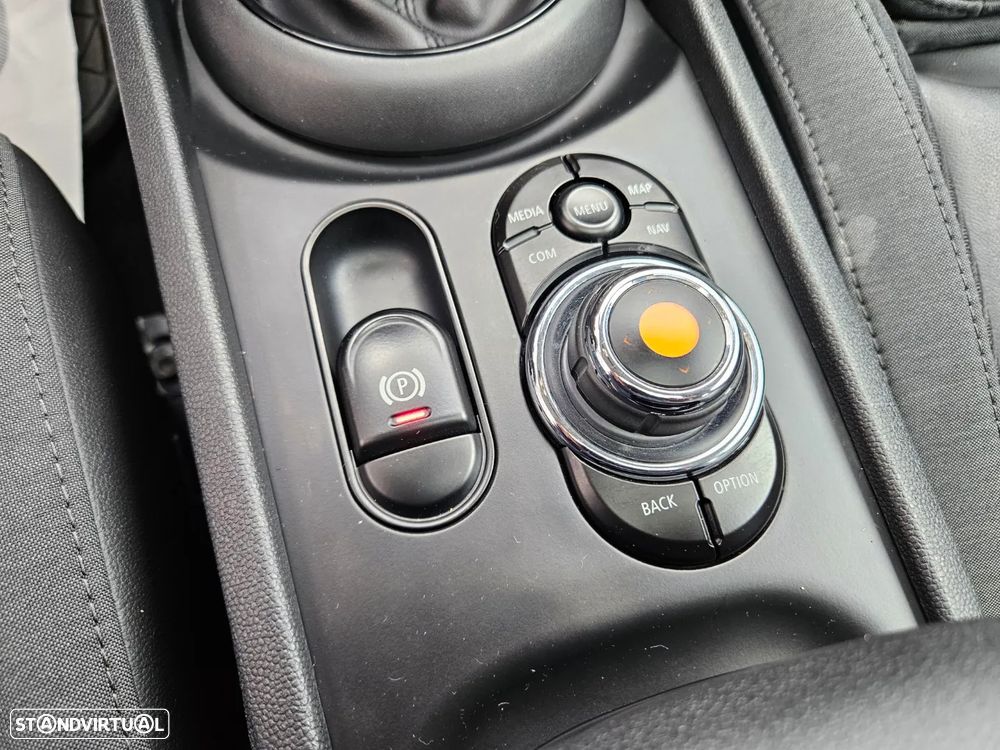 MINI Clubman Cooper D Sport Edition Auto - 32