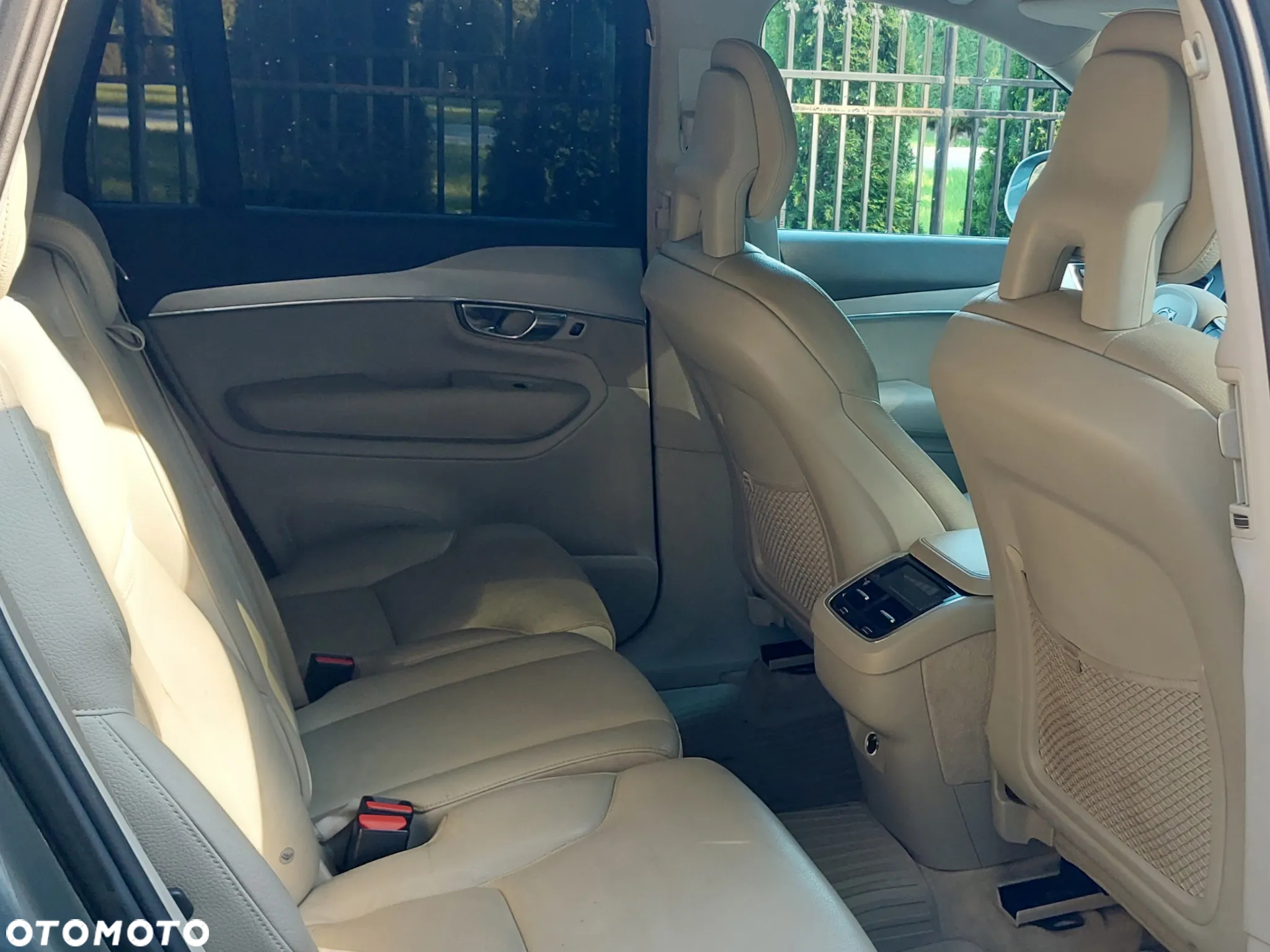 Volvo XC 90 - 14