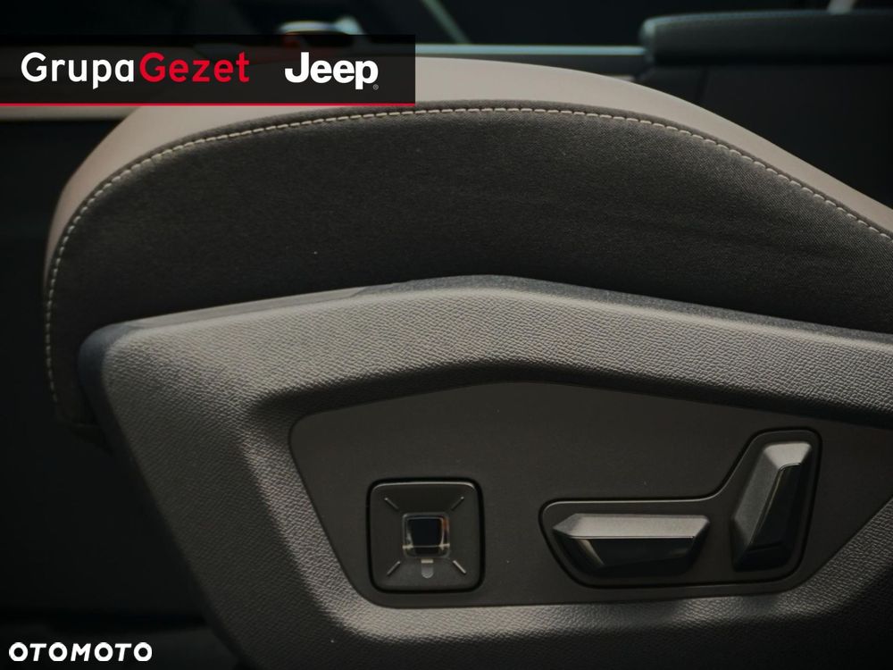 Jeep Compass - 10