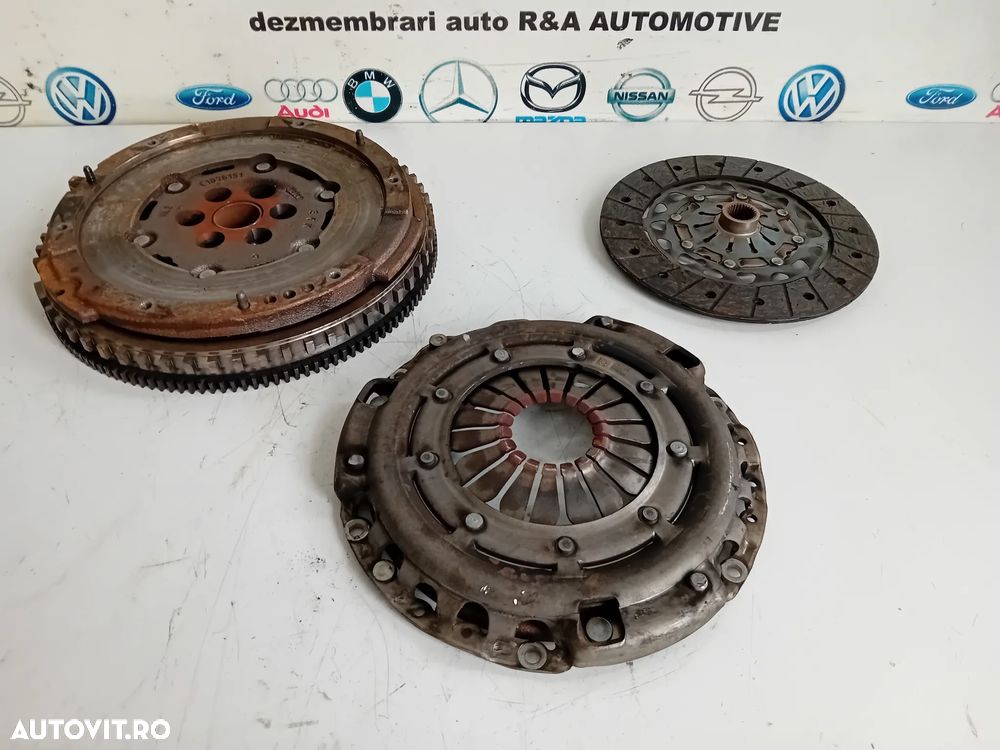 Kit Ambreiaj Volanta Masa Dubla Dacia Duster Logan Jogger 1.0 Tce Cod 123100749R Cu 9000 K Motor H4D - 1