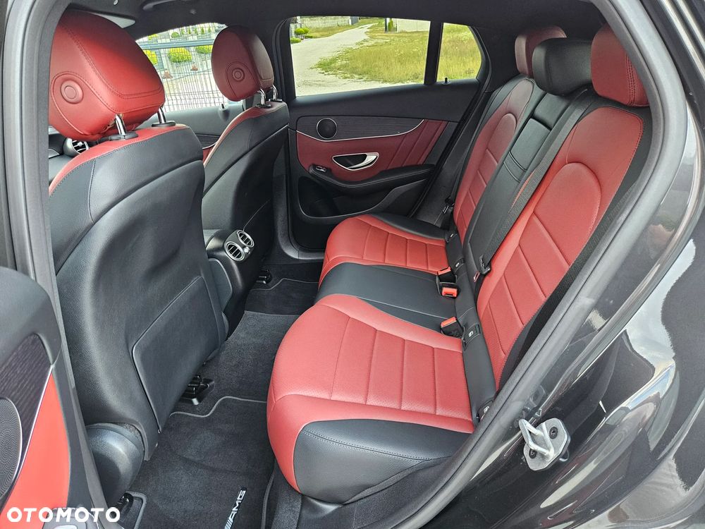 Mercedes-Benz GLC 220 d 4Matic 9G-TRONIC AMG Line Plus - 22