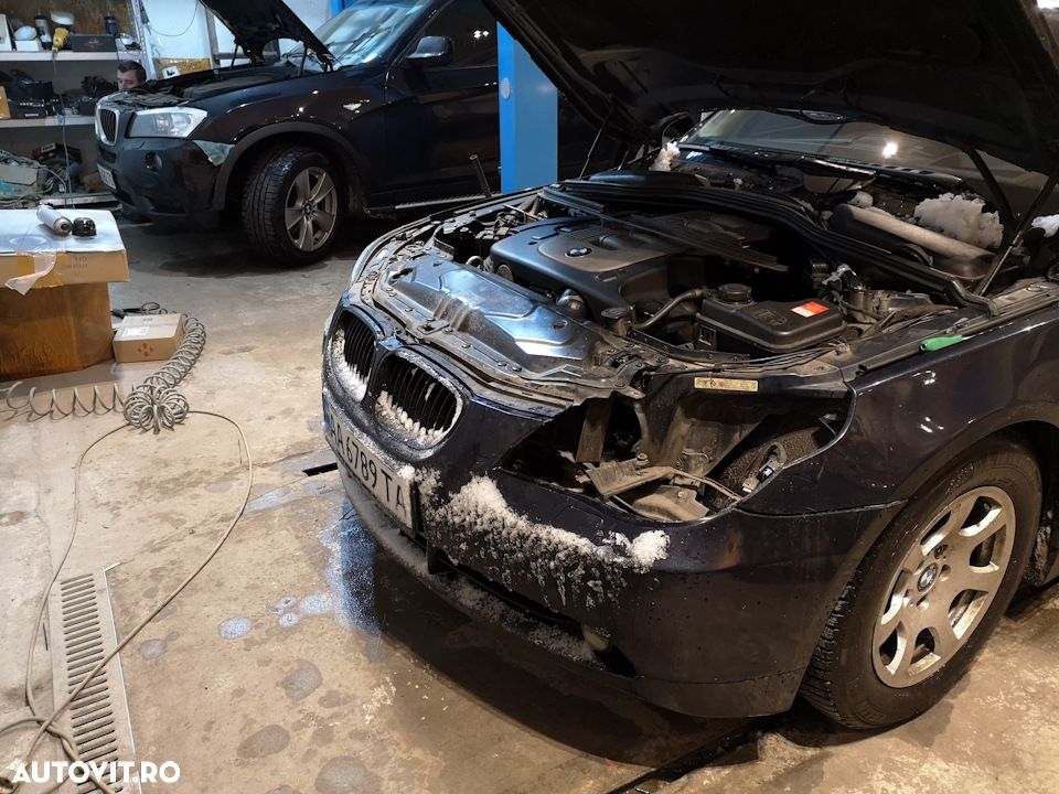 Dezmembrari Bmw E60 520d M47 Motor Caroserie Interior Module - 4