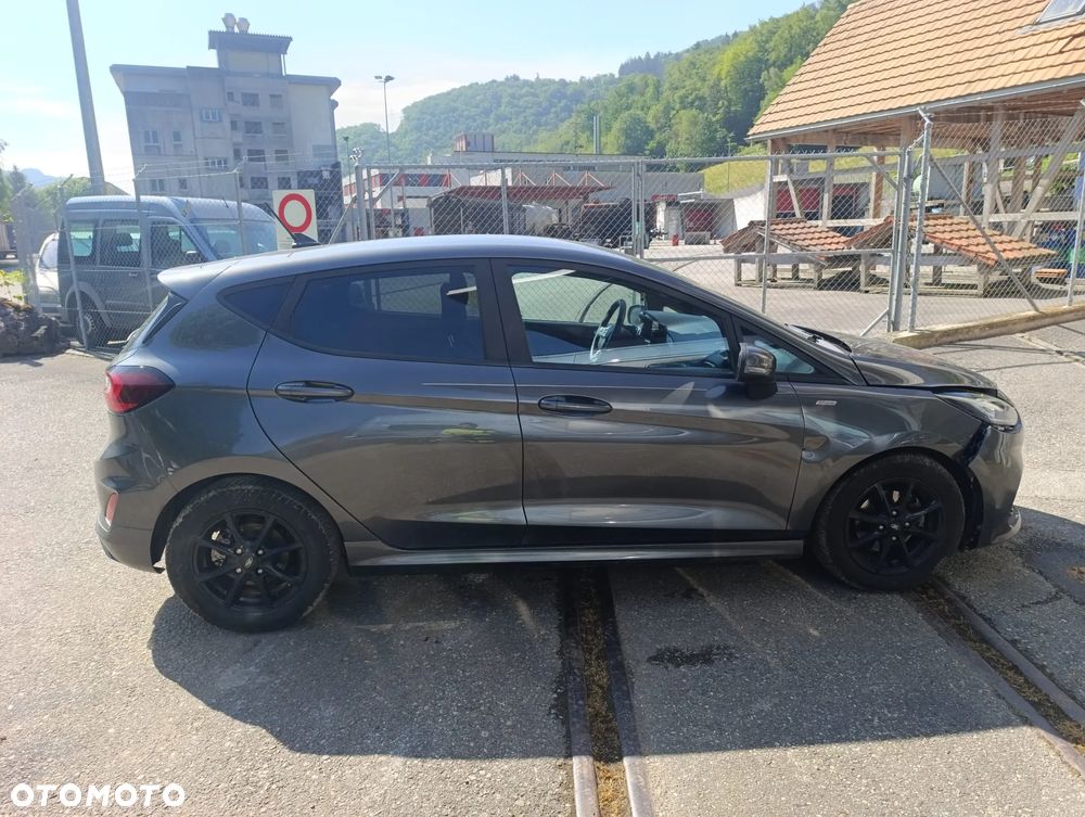 Ford Fiesta - 6