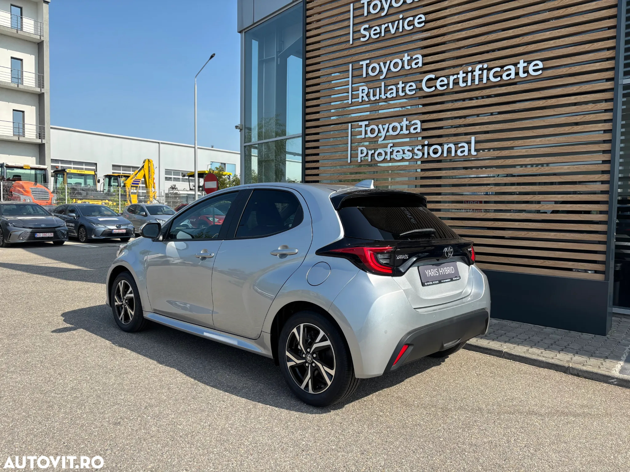 Toyota Yaris 1.5 VVT-i HSD Dynamic - 3