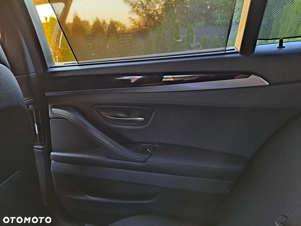 BMW Seria 5 - 21