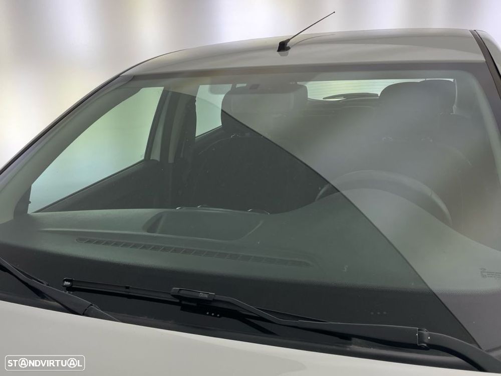 Dacia Sandero 1.0 SCe Comfort — fotografia 19