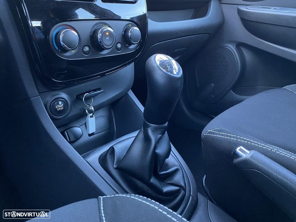 Renault Clio 1.5 dCi Dynamique S - 23