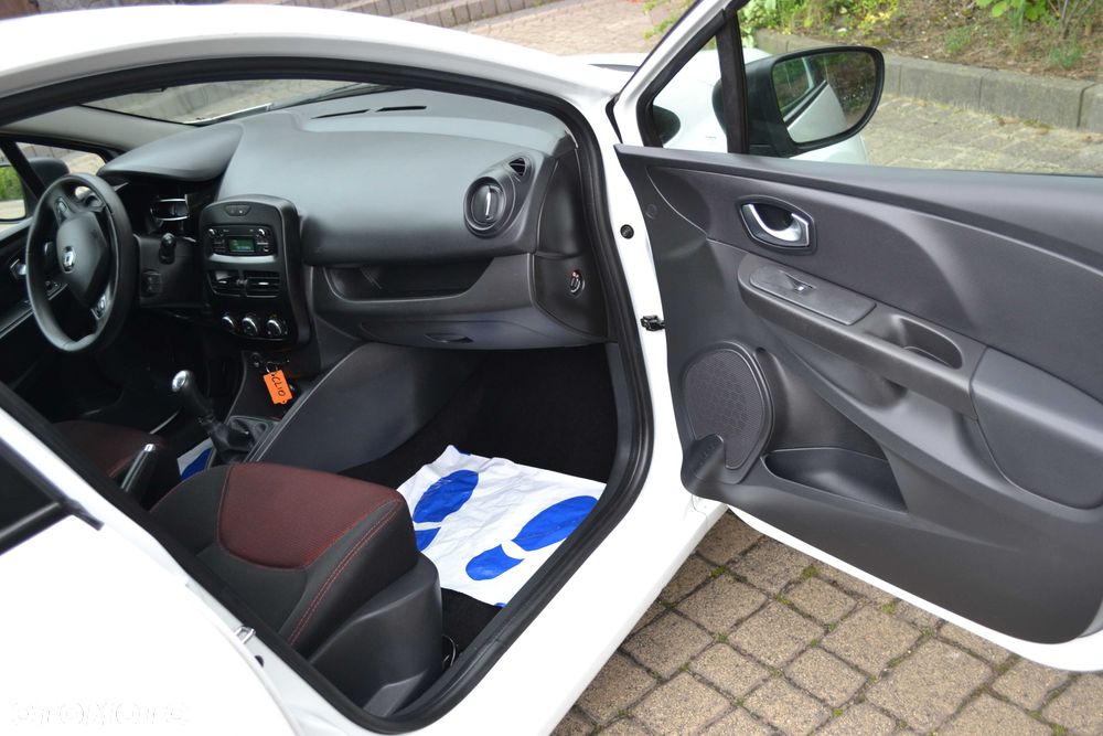 Renault Clio - 8