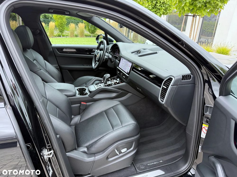 Porsche Cayenne - 20