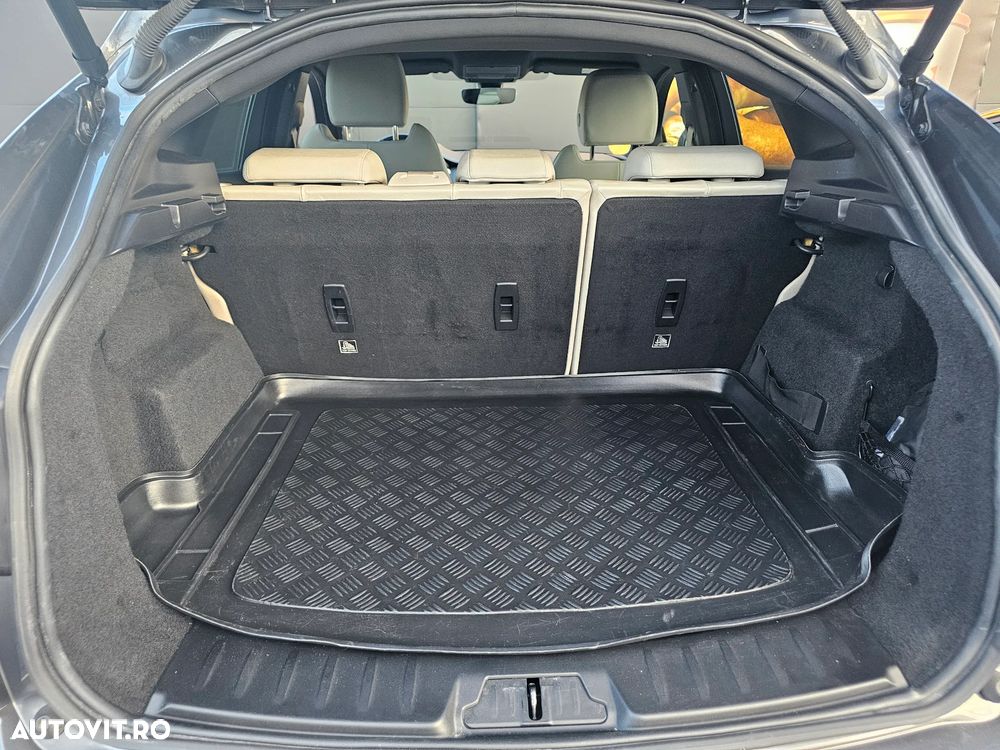 Jaguar E-Pace - 18