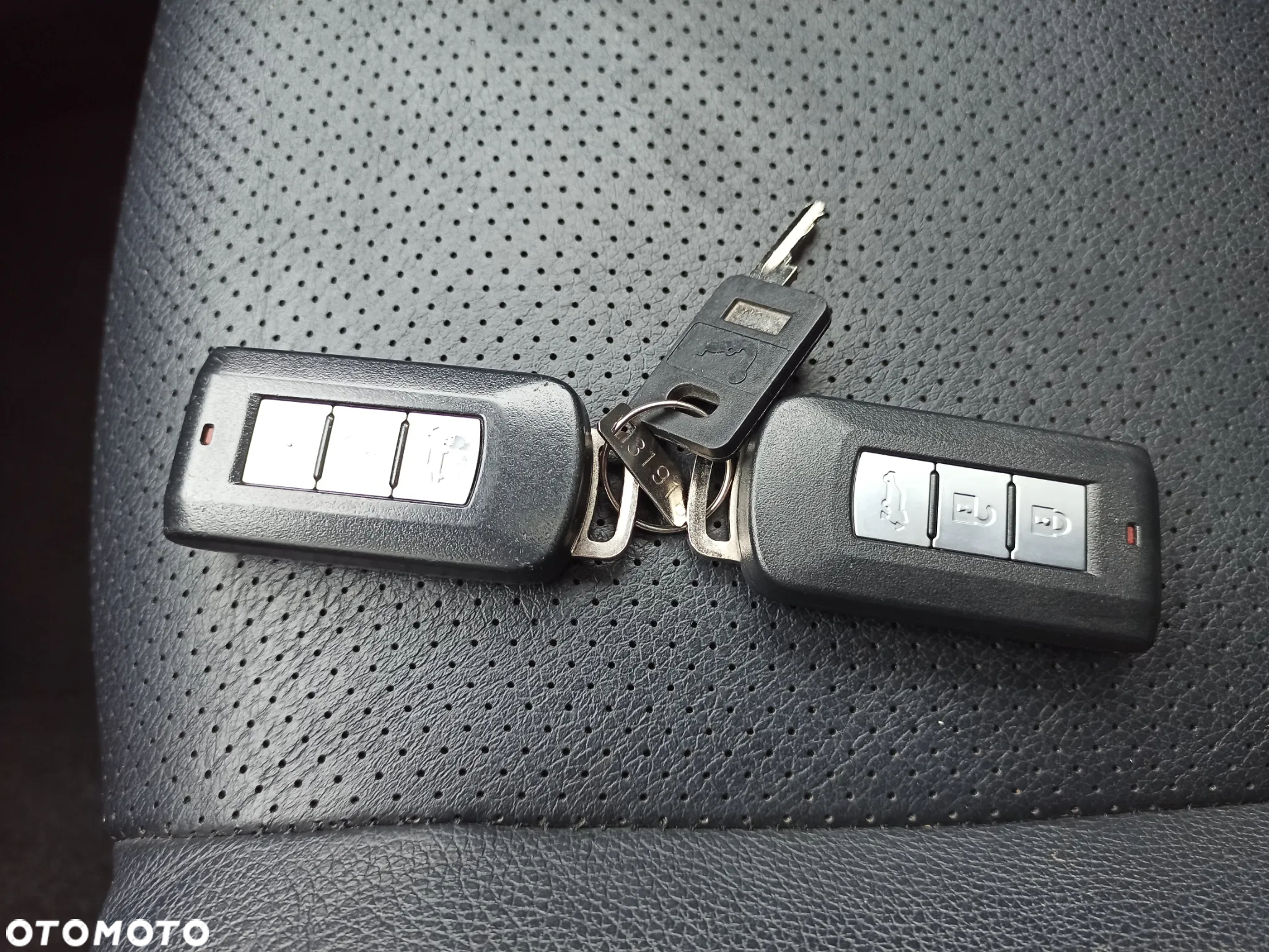 Mitsubishi Outlander 2.2 DID Intense + 4WD - 24