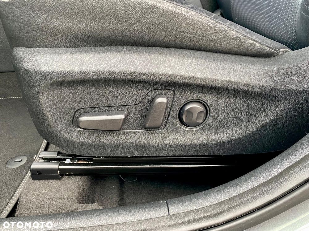 Kia Niro - 16