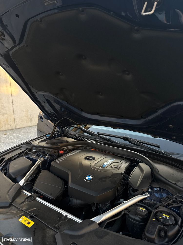 BMW 530 e Pack Desportivo M - 22