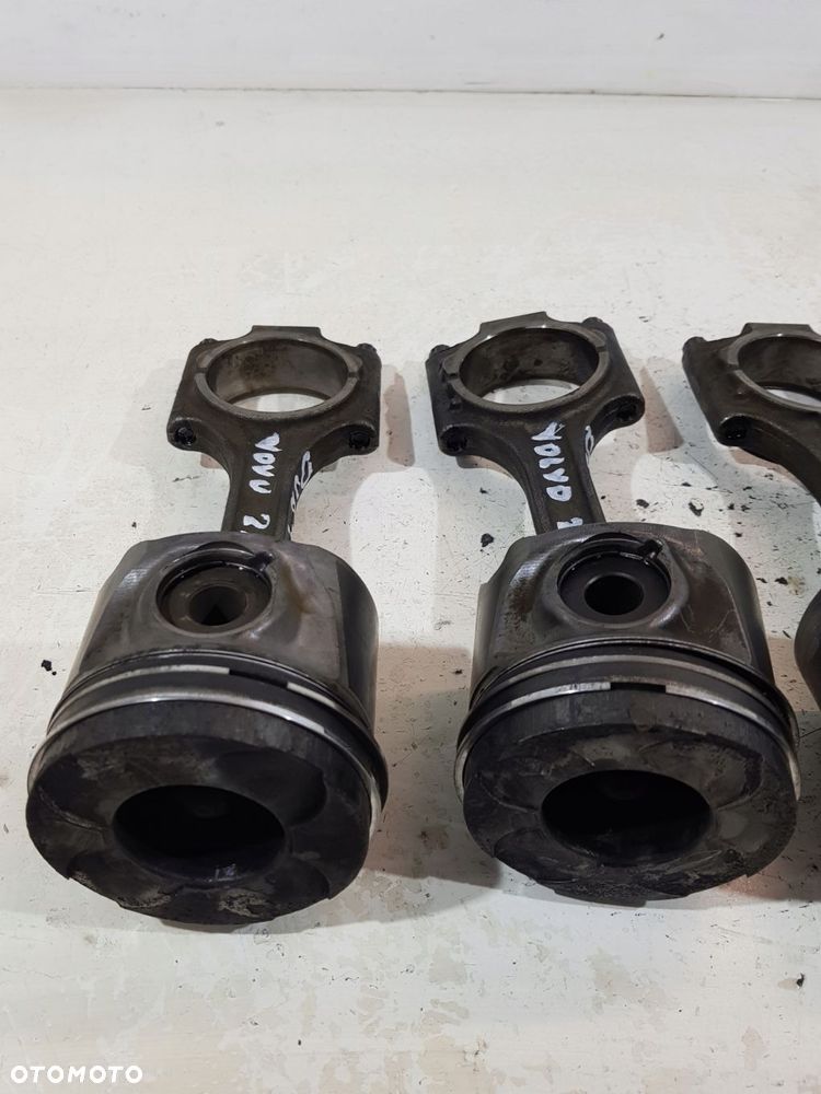 tłok + korbowód 81l118 volvo s60 i v70 ii 2.4 d5 d5244t - 5