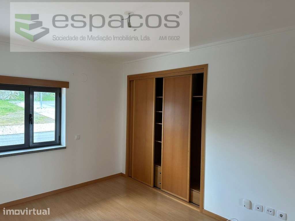 Apartamento T2 com parqueamento - Grande imagem: 5/14