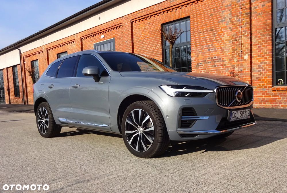Volvo XC 60 T8 Plug-In Hybrid AWD Ultra Dark - 3