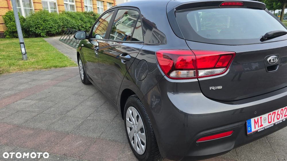 Kia Rio 1.2 Dream Team Edition - 23