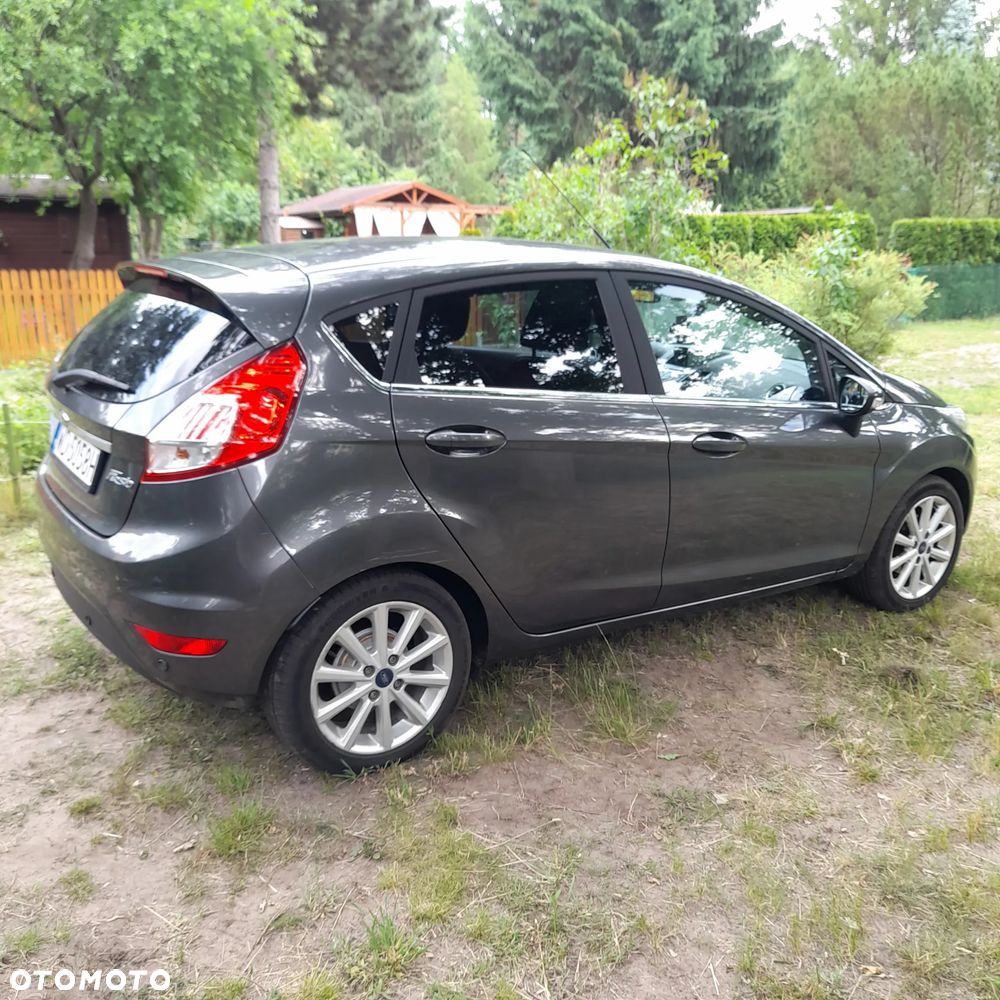 Ford Fiesta 1.0 EcoBoost S&S TITANIUM - 2