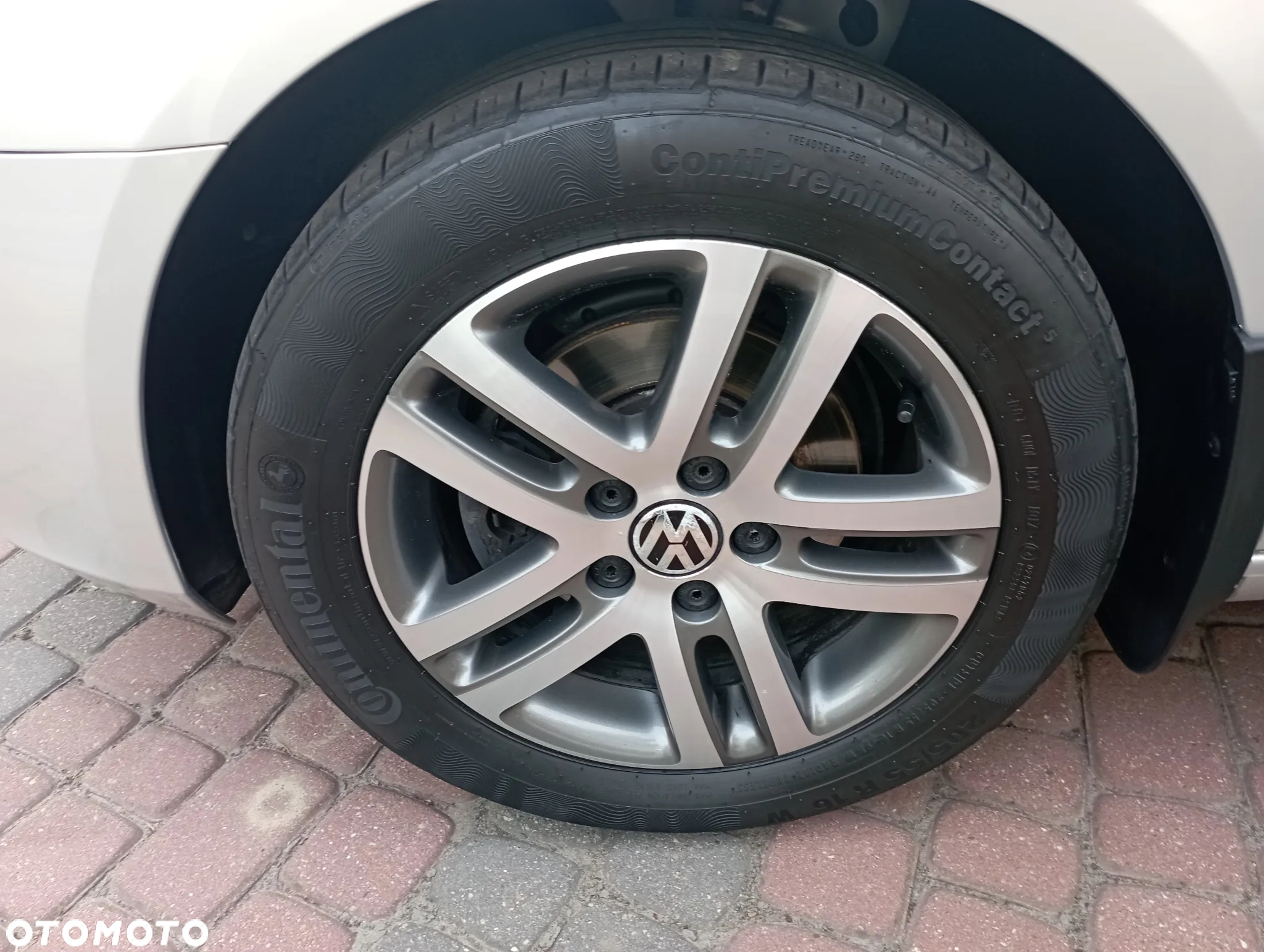 Volkswagen Golf VI 1.6 TDI Highline - 17