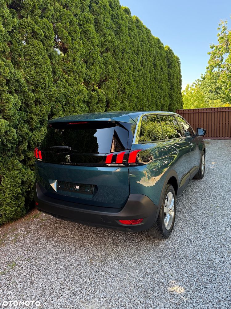 Peugeot 5008 - 10
