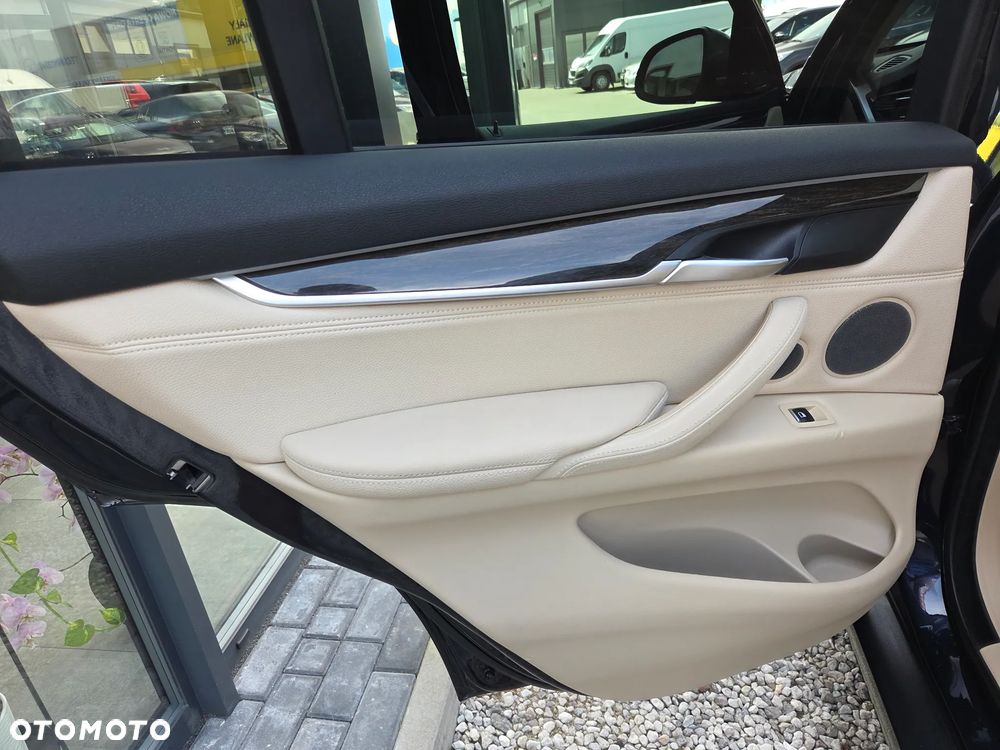 BMW X5 xDrive30d - 37