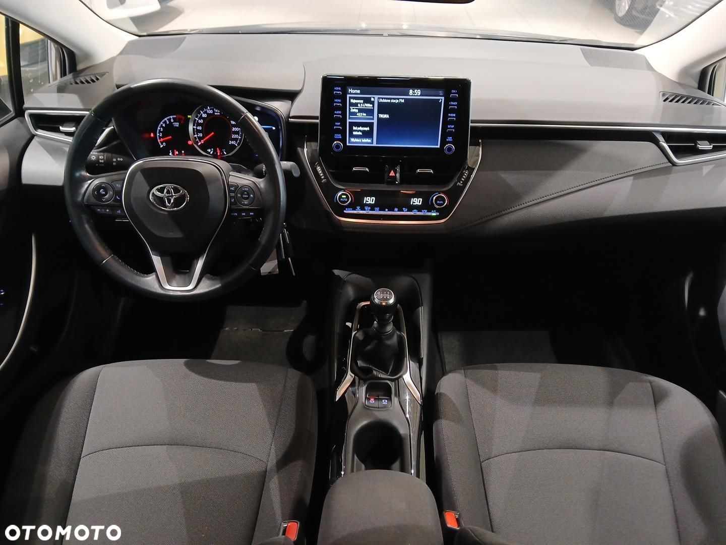 Toyota Corolla - 12