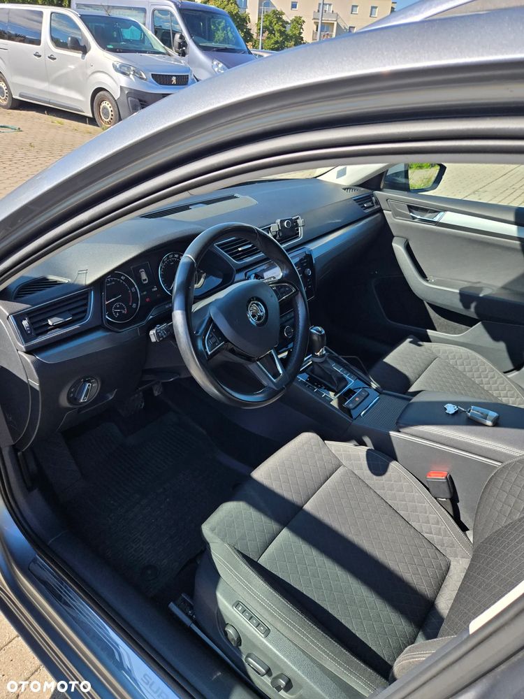 Skoda Superb 2.0 TDI 4x4 Style DSG - 11