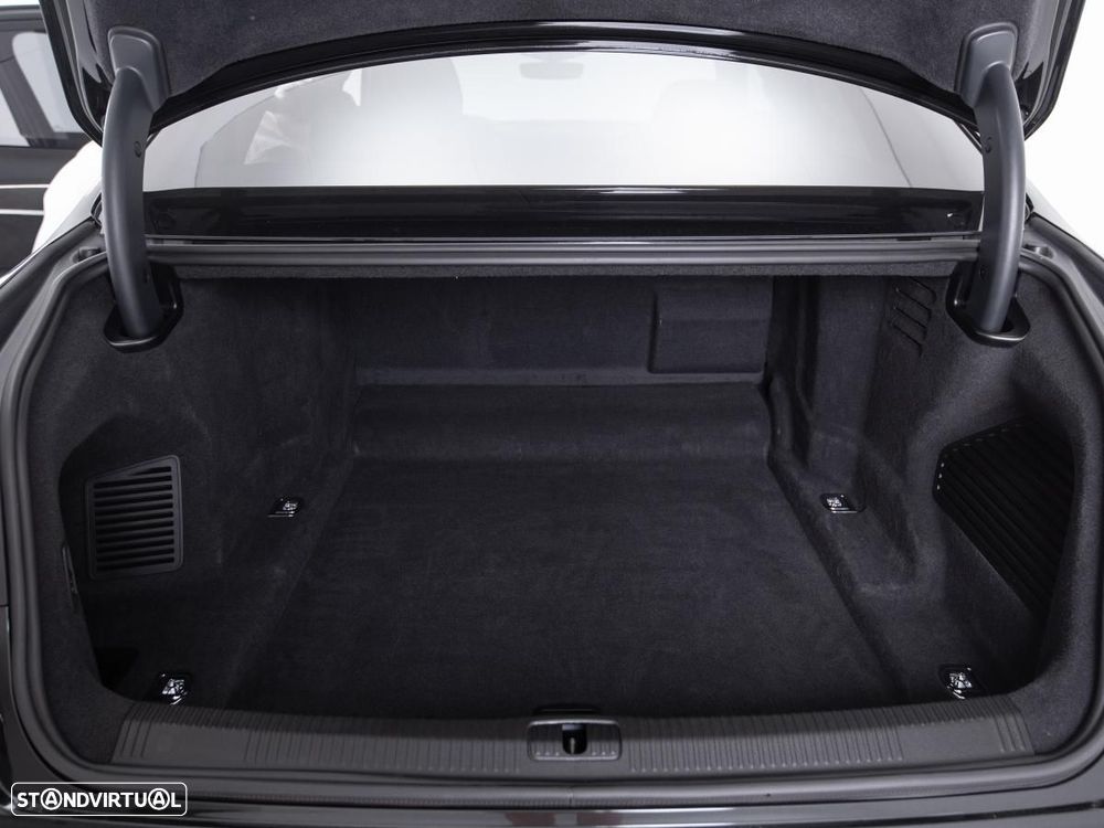Audi S8 — fotografia 13