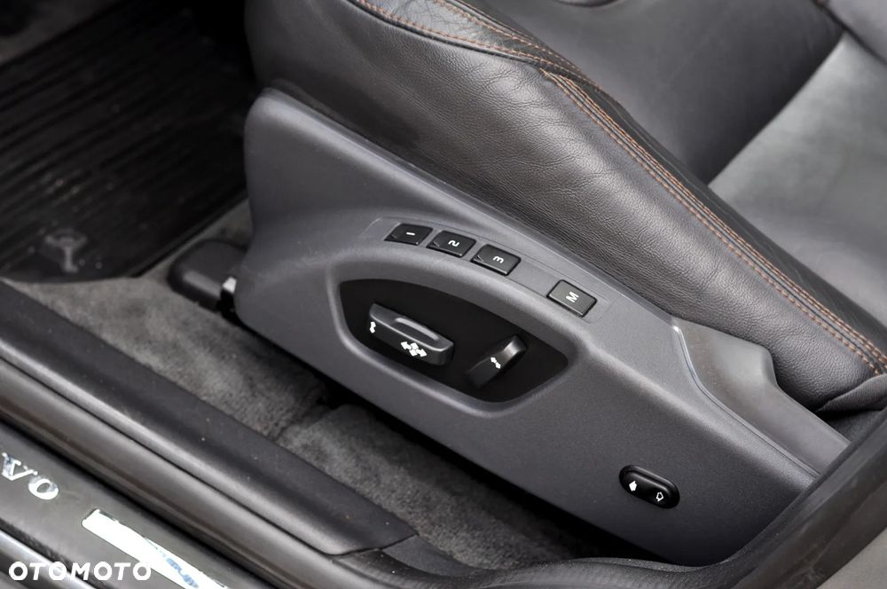 Volvo XC 60 - 17