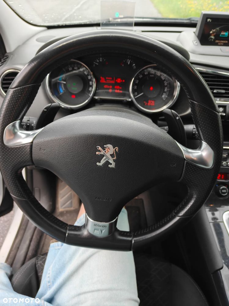 Peugeot 3008 Hybrid4 - 22