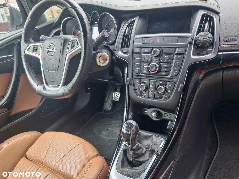 Opel Cascada 1.4 T Cosmo S&S - 18
