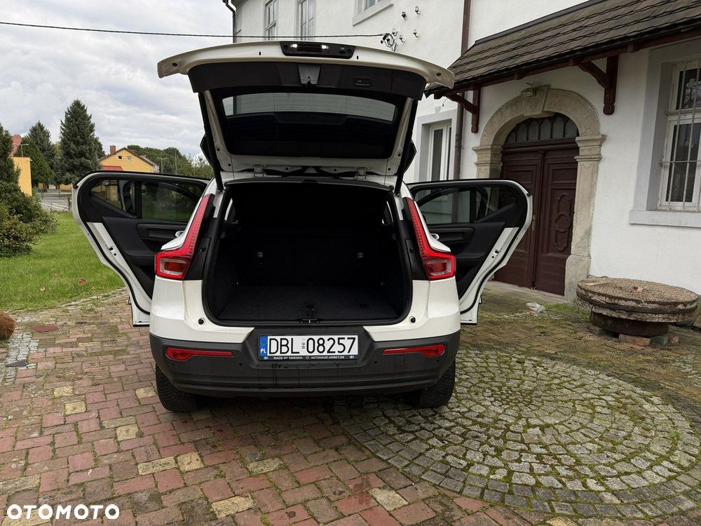 Volvo XC 40 T4 Geartronic Momentum - 9