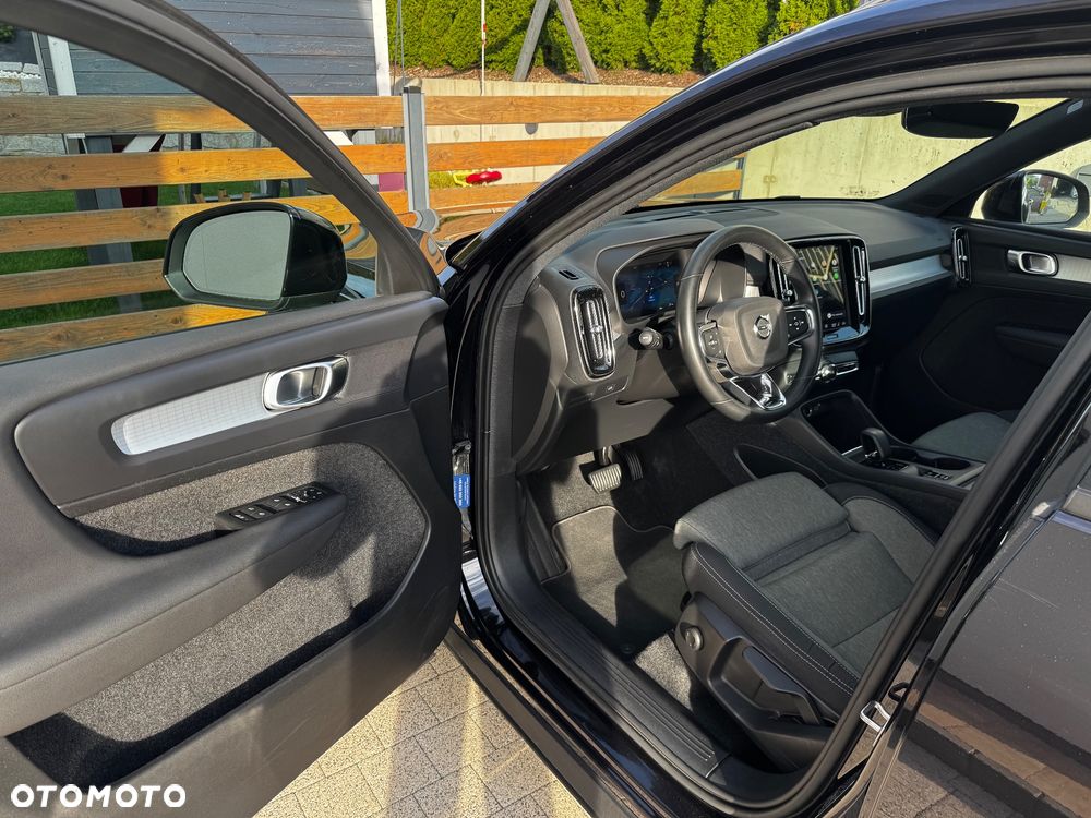 Volvo XC 40 B3 Plus Bright - 19