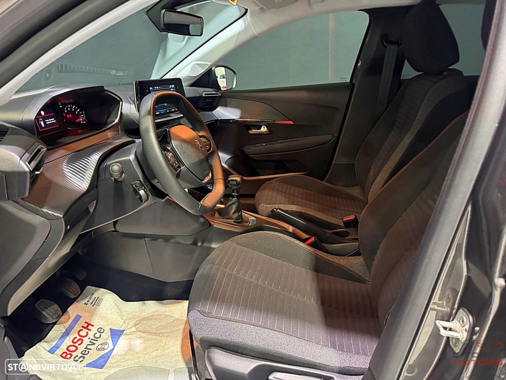 Peugeot 208 1.2 PureTech SE Style - 15